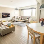 דירה The Luxury Downtown With Sauna *