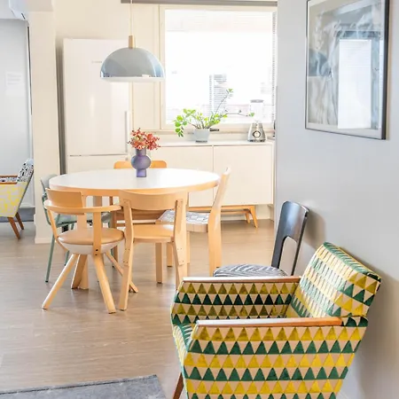 The Luxury Downtown Apartment
